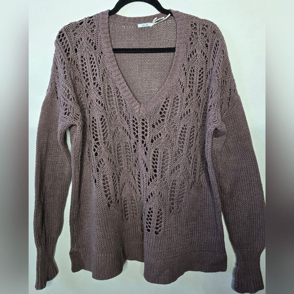 Urban Outfitters Kimchi Blue V-neck Sweater Lavender Purple Sz Small feminine